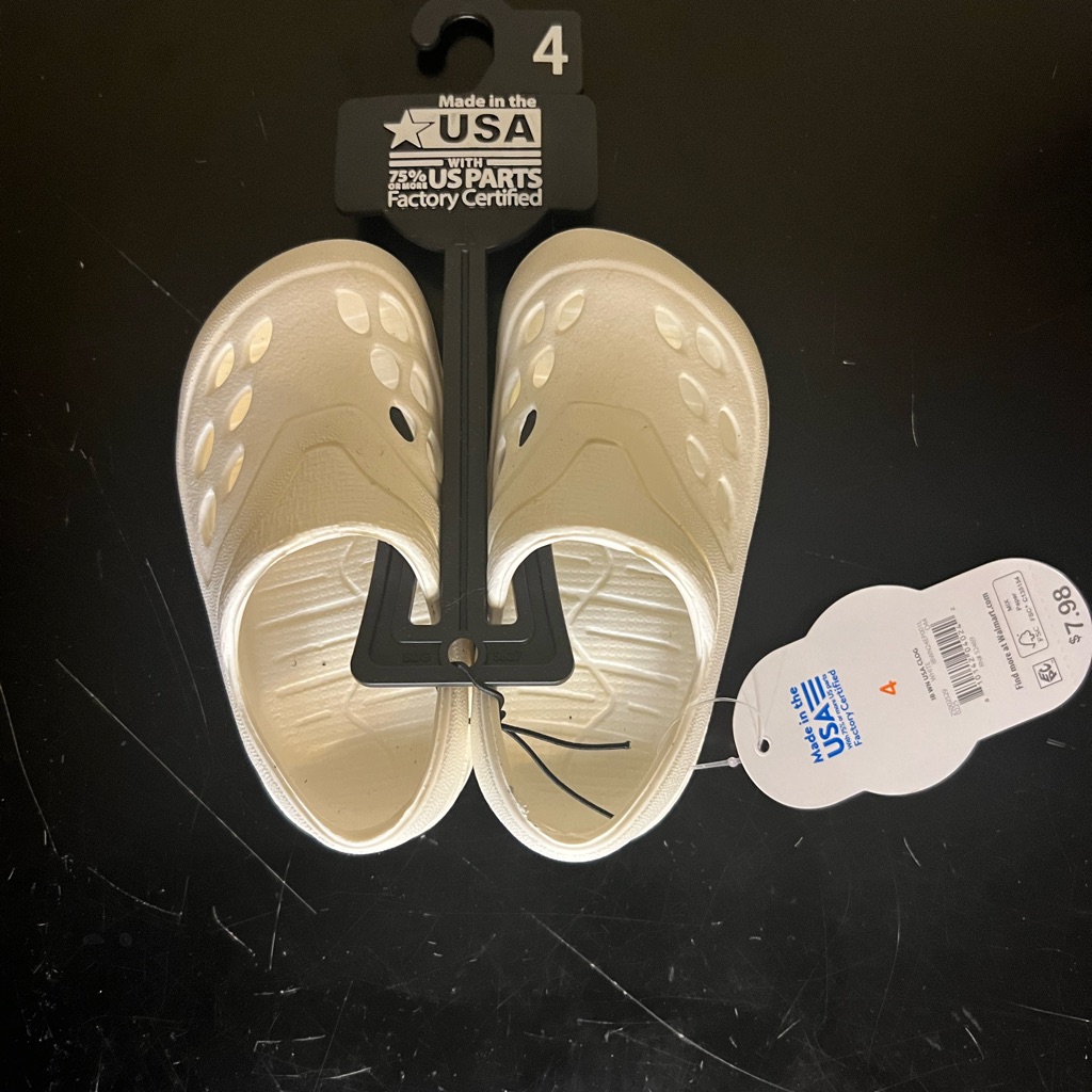 Cream Slip-On Clogs For Kids Size 4 Nwt